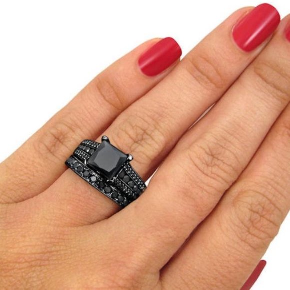 BLACK GRAY GOTHIC WEDDING BAND ENGAGEMENT RING SET - Picture 5 of 5